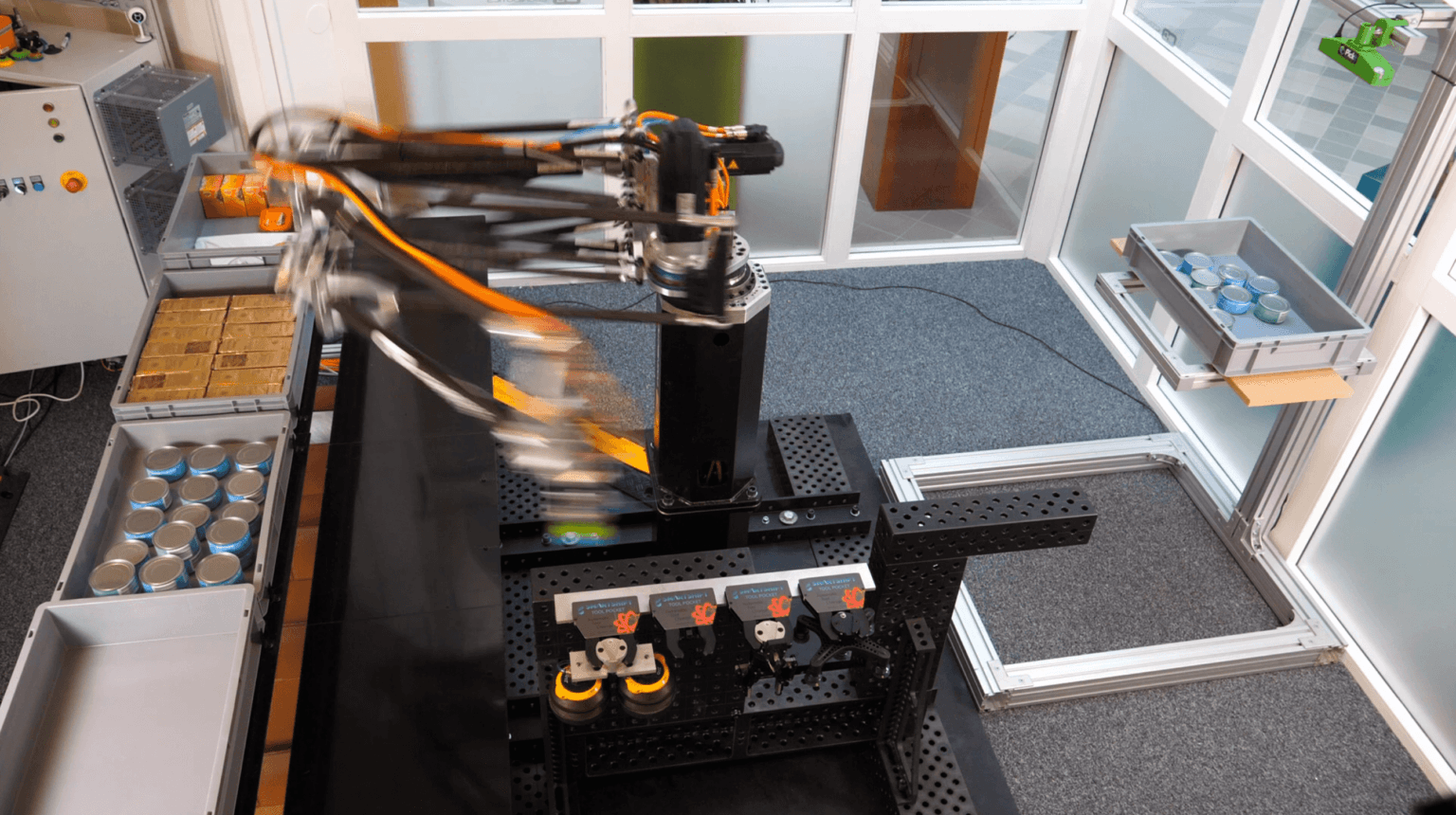 Large-operating-area2