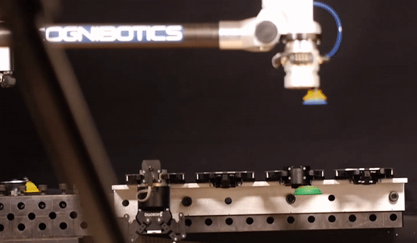 HKM-Tool-Change-Smartshift-Robotics -1-gif